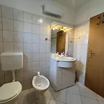 Ana Apartamento