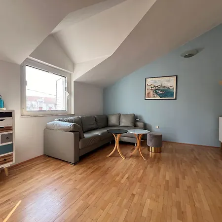 Ana Apartmán